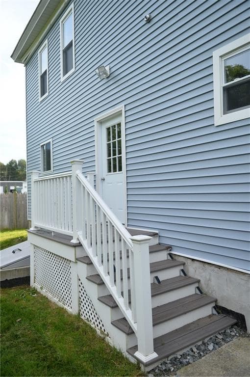 Single Family Residence at 20 Whitford Street, Coventry, photo 4 of 20