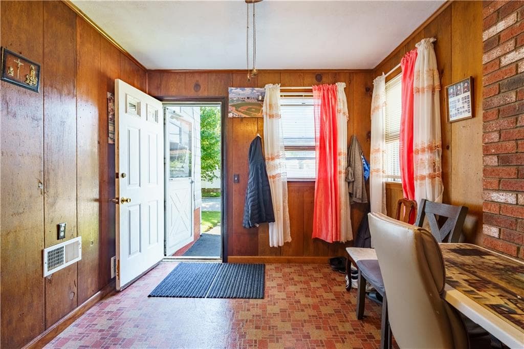 Single Family Residence at 197 Laurens Street, Cranston, photo 23 of 29