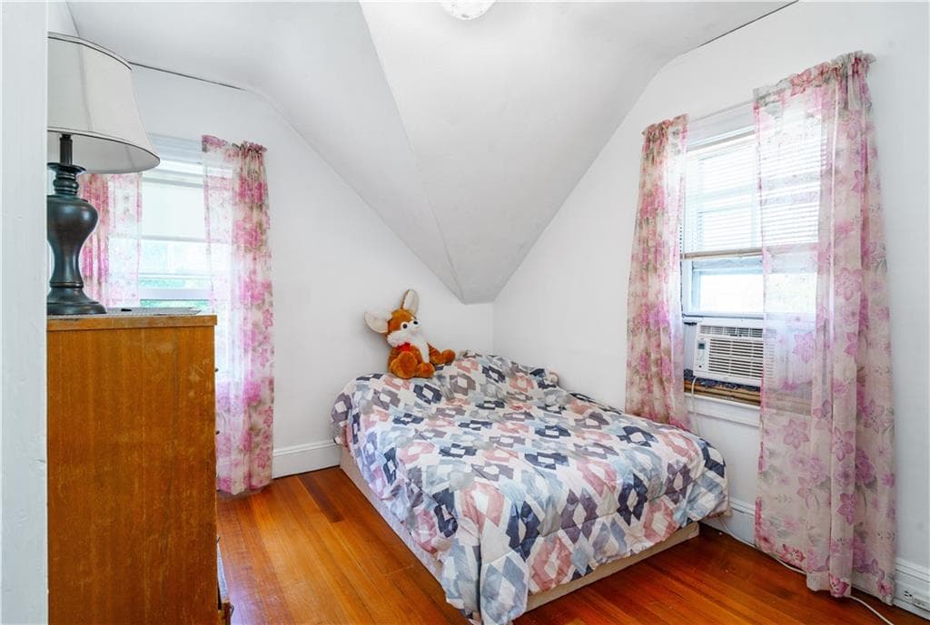 Single Family Residence at 197 Laurens Street, Cranston, photo 15 of 29