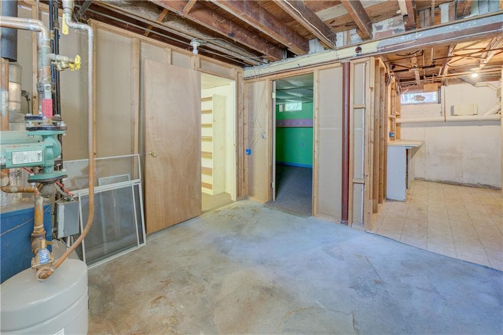 Single Family Residence at 73 South River Drive, Narragansett, photo 17 of 30