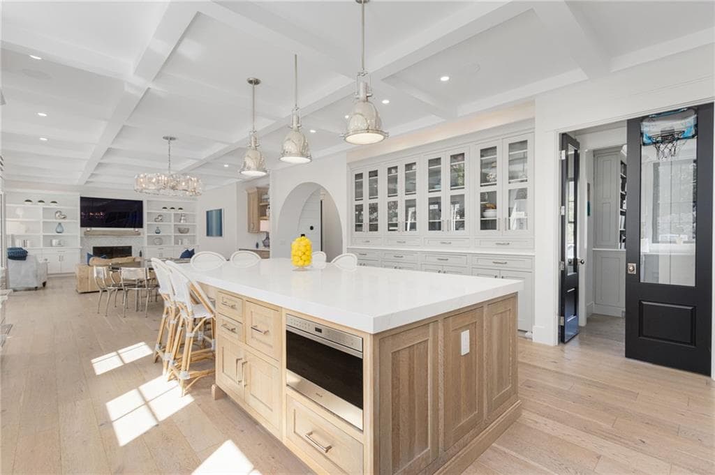 Single Family Residence at 20 Rock Way, East Greenwich, photo 9 of 50