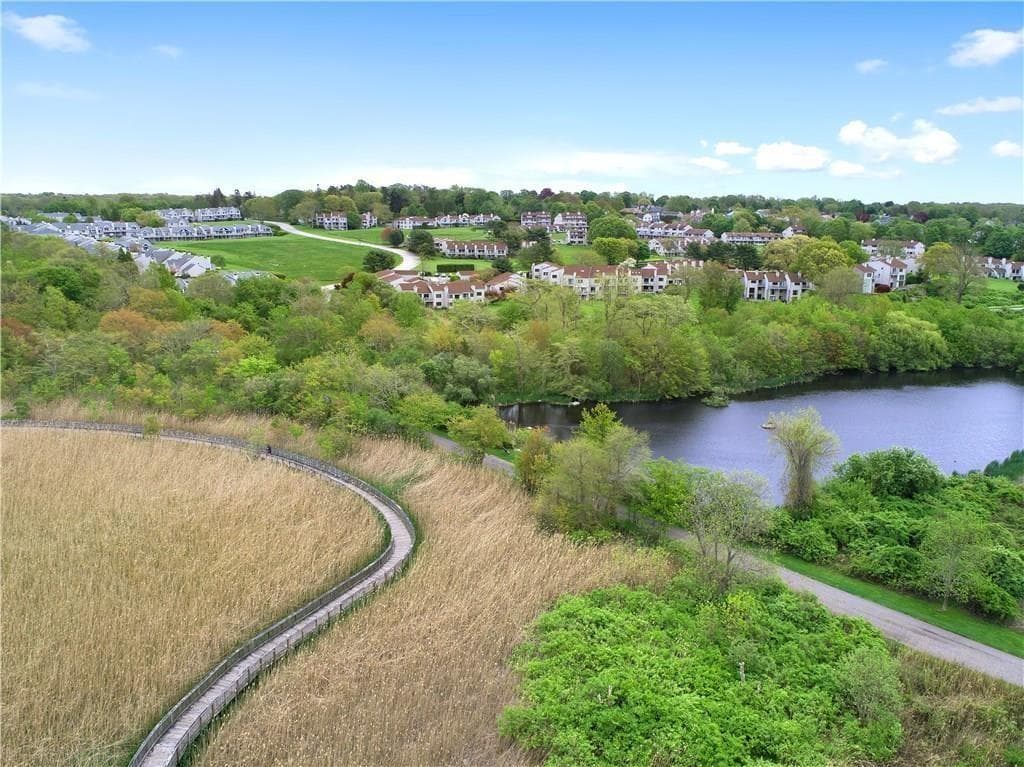 Condominium at 45 Seabreeze Lane UNIT 45, Bristol, photo 26 of 30