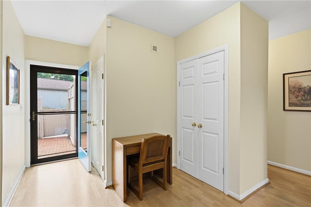 Condominium at 45 Seabreeze Lane UNIT 45, Bristol, photo 20 of 30