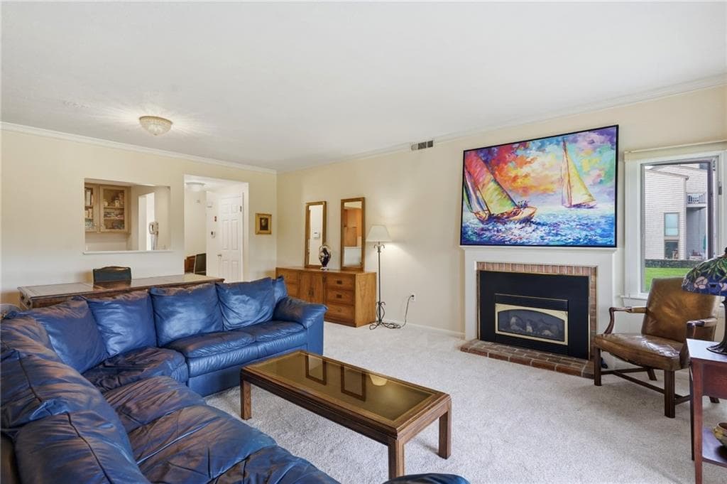 Condominium at 45 Seabreeze Lane UNIT 45, Bristol, photo 9 of 30