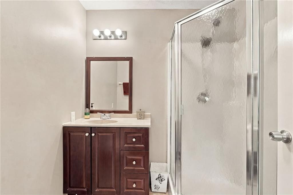 Condominium at 86 Nipmuc Trail UNIT C, North Providence, photo 19 of 31