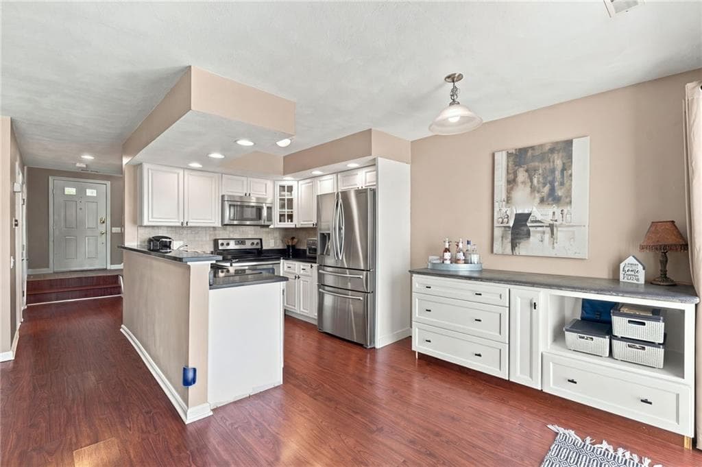 Condominium at 86 Nipmuc Trail UNIT C, North Providence, photo 4 of 31