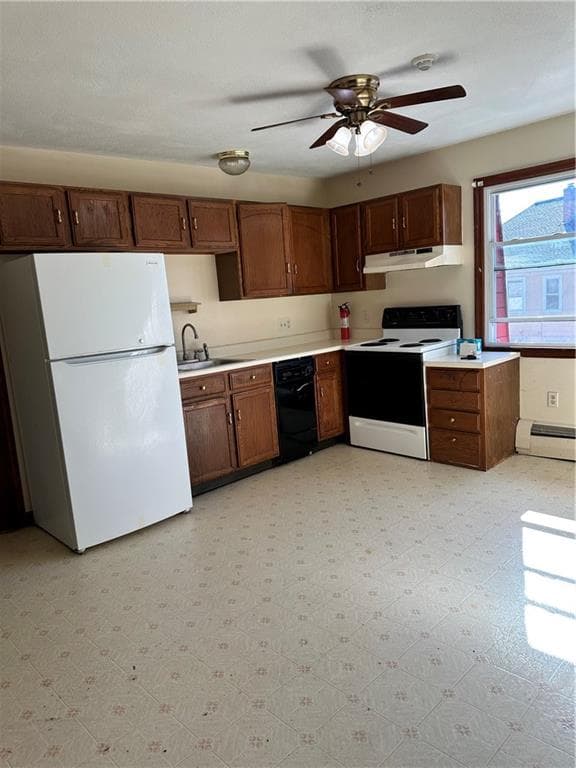 Condominium at 422 Smithfield Road UNIT 5, Pawtucket, photo 2 of 11