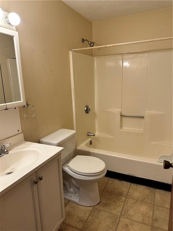 Condominium at 422 Smithfield Road UNIT 5, Pawtucket, photo 6 of 11