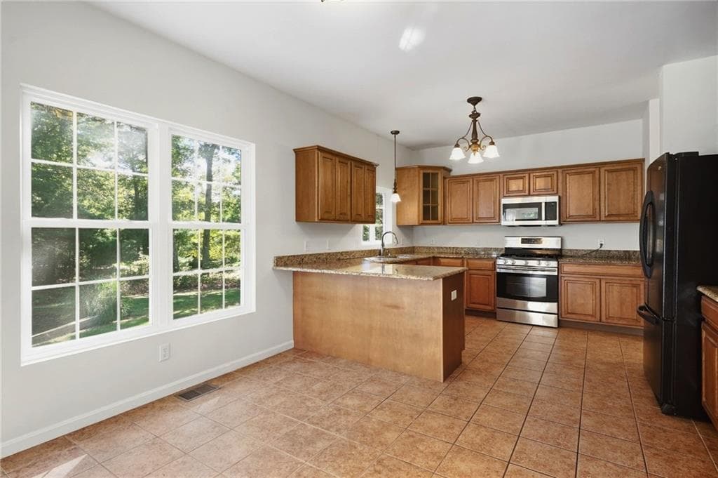Single Family Residence at 30 Arbor Drive, Coventry, photo 14 of 48