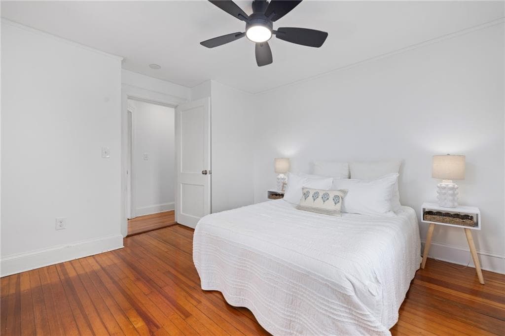 Single Family Residence at 12 Blackwell Place, Newport, photo 17 of 32