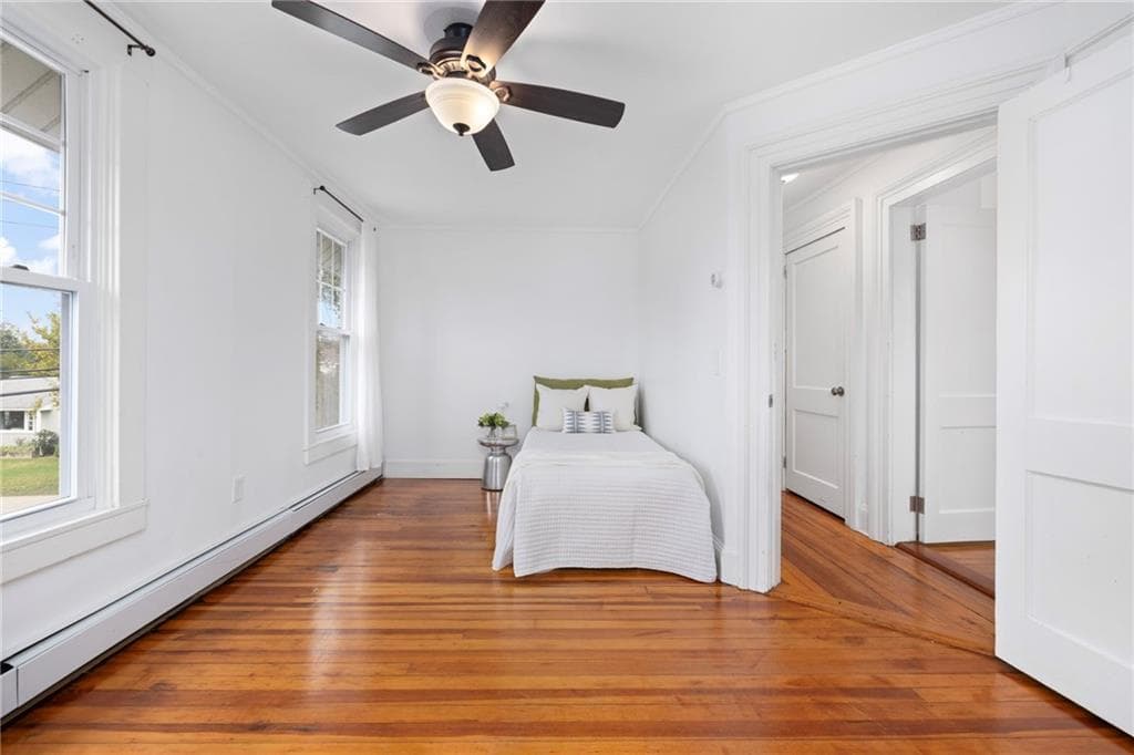 Single Family Residence at 12 Blackwell Place, Newport, photo 20 of 32