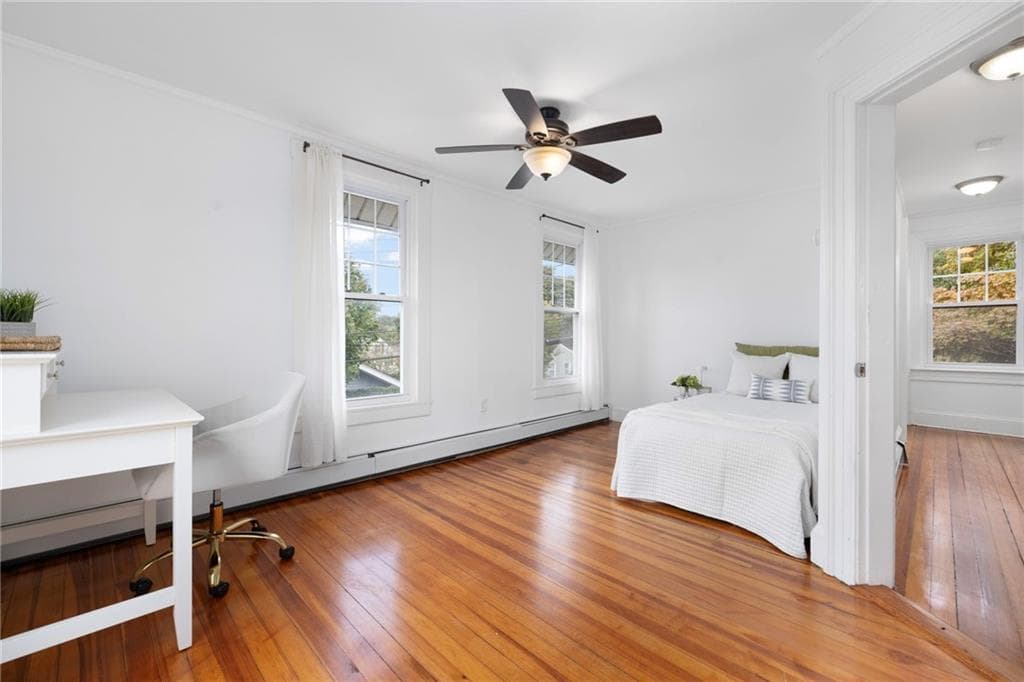 Single Family Residence at 12 Blackwell Place, Newport, photo 18 of 32