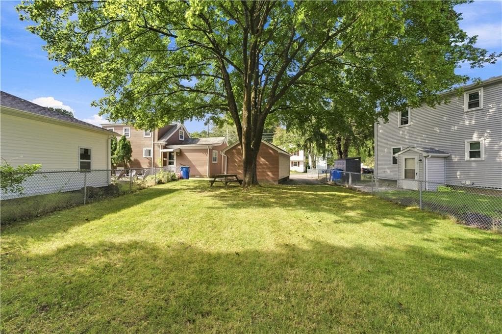 Single Family Residence at 357 Old River Road, Lincoln, photo 6 of 30