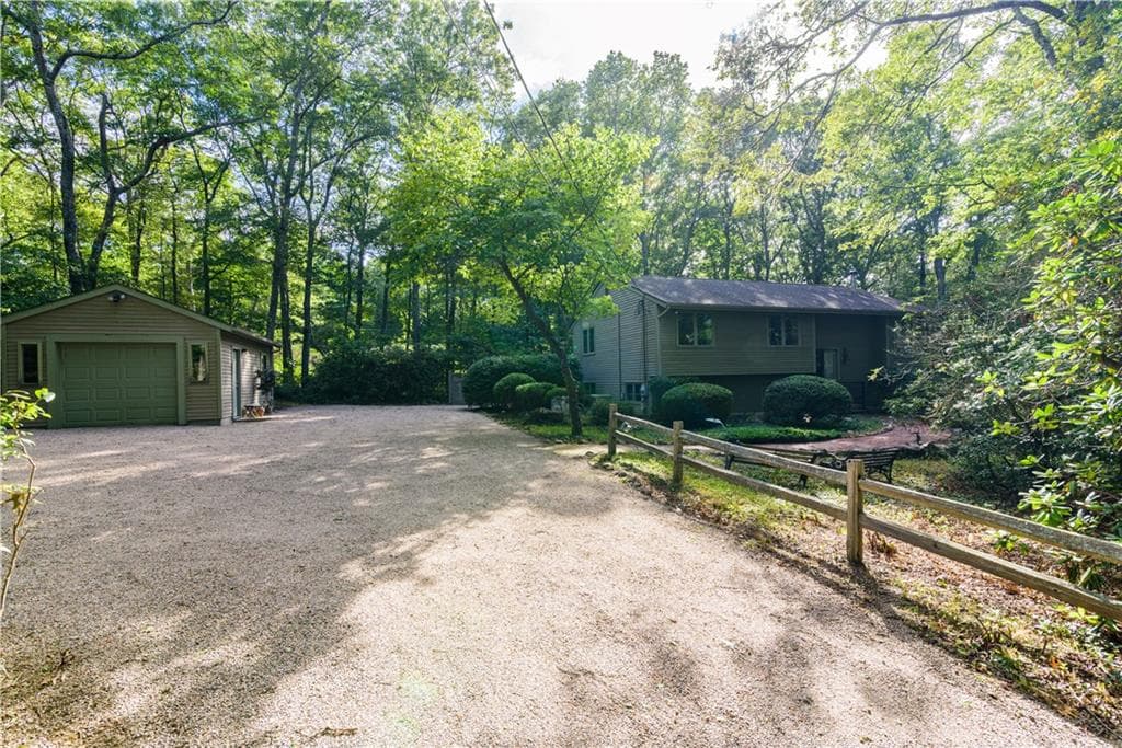 Single Family Residence at 2030 Ministerial Road, South Kingstown, photo 23 of 25
