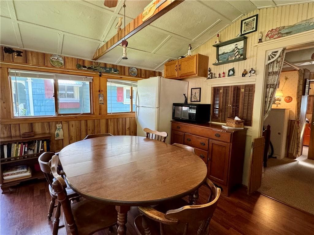 Single Family Residence at 44 East Andrew Comstock Road, Warwick, photo 6 of 14