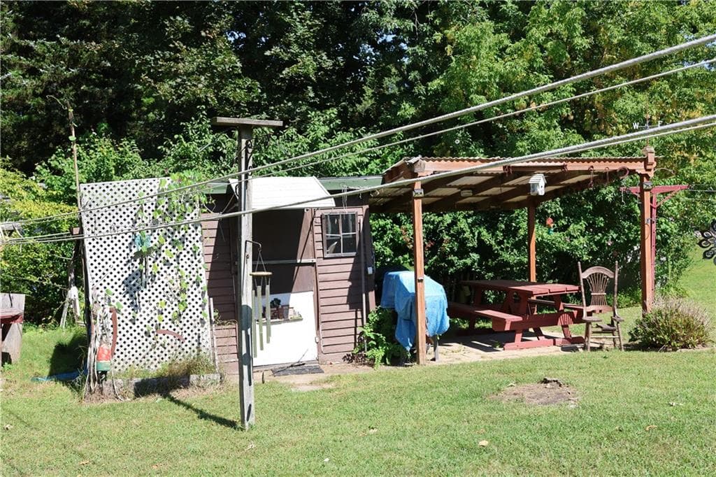 Single Family Residence at 44 East Andrew Comstock Road, Warwick, photo 14 of 14
