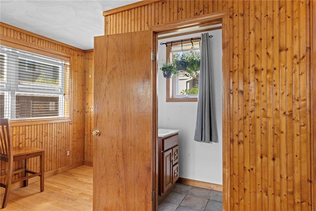 Single Family Residence at 11 Yale Avenue, Warwick, photo 24 of 50