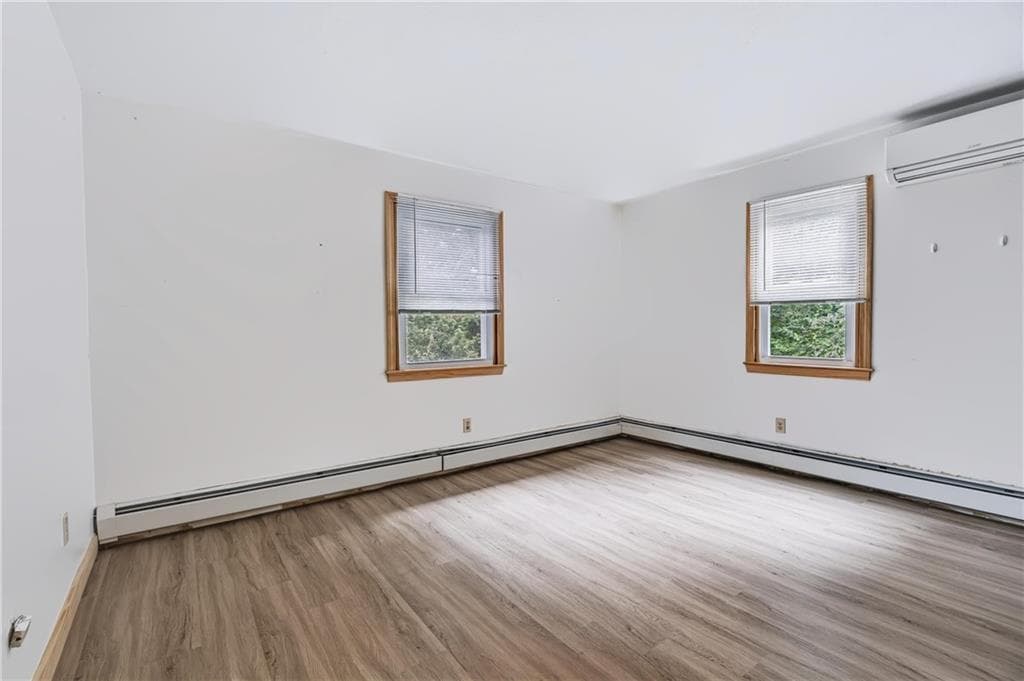 Single Family Residence at 892 Plains Road, South Kingstown, photo 17 of 25