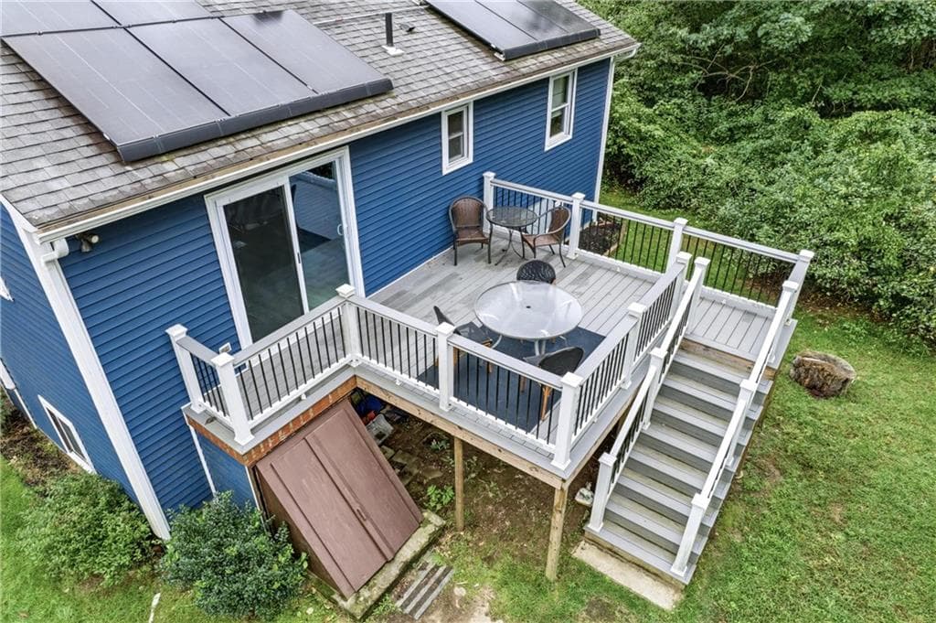 Single Family Residence at 892 Plains Road, South Kingstown, photo 5 of 25