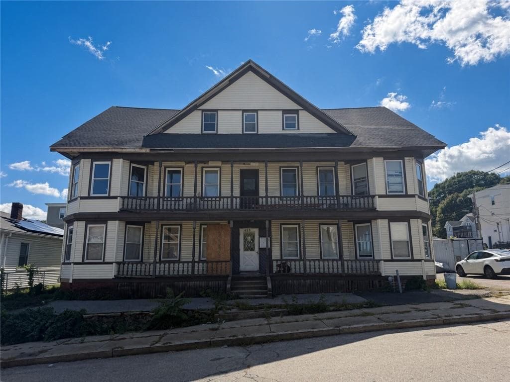 Multi Family at 499 Willow Street, Woonsocket, photo 39 of 42
