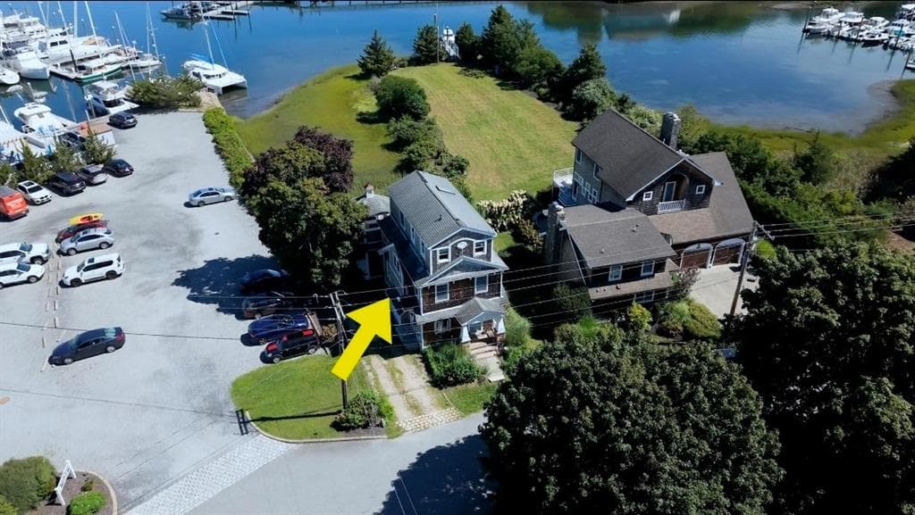 Single Family Residence at 61 Esmond Avenue, North Kingstown, photo 6 of 50