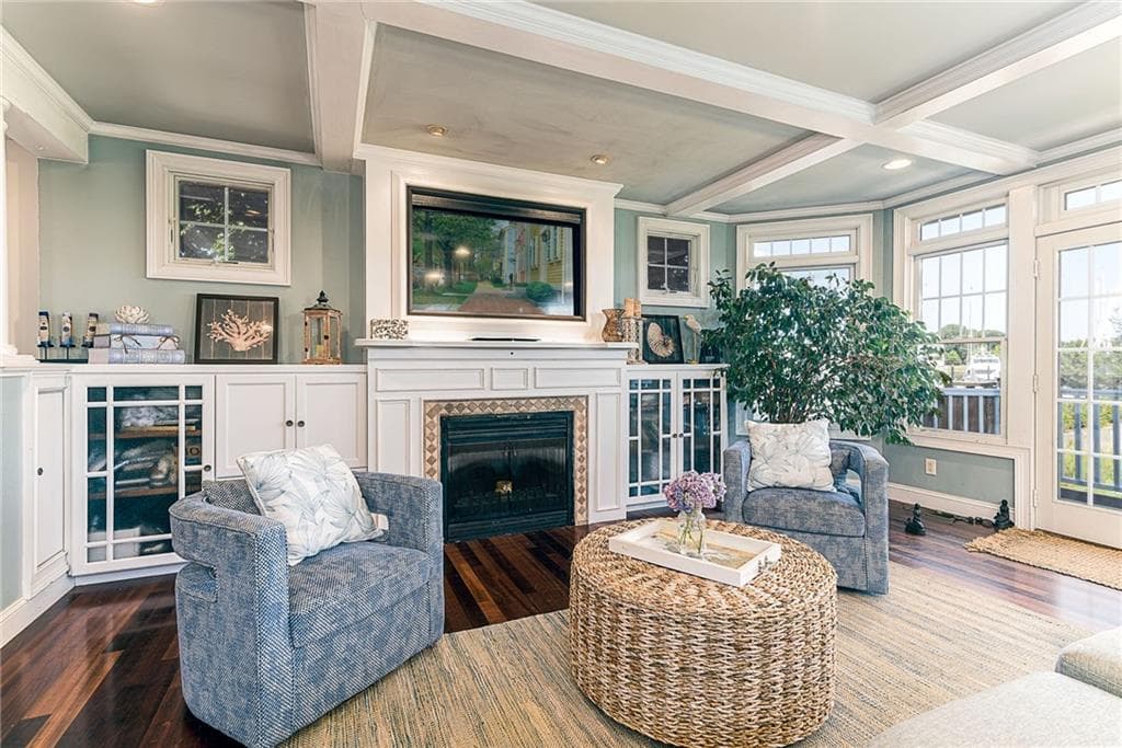 Single Family Residence at 61 Esmond Avenue, North Kingstown, photo 9 of 50