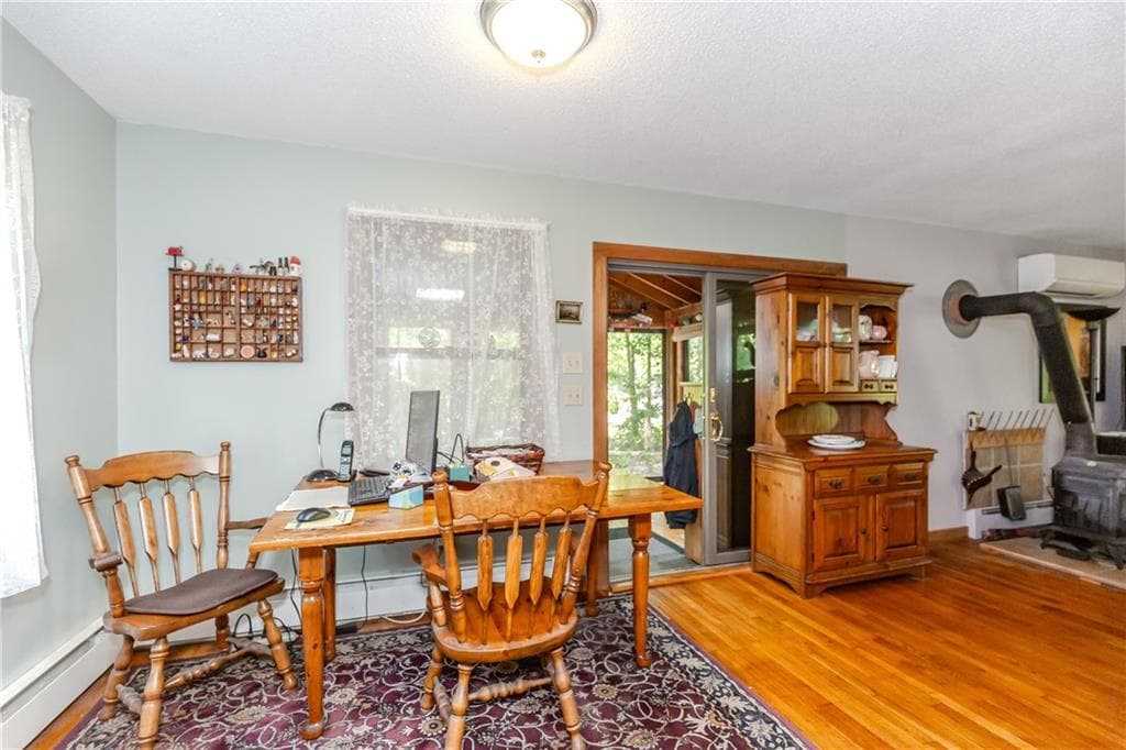 Single Family Residence at 3776 S County Trail, Richmond, photo 13 of 40