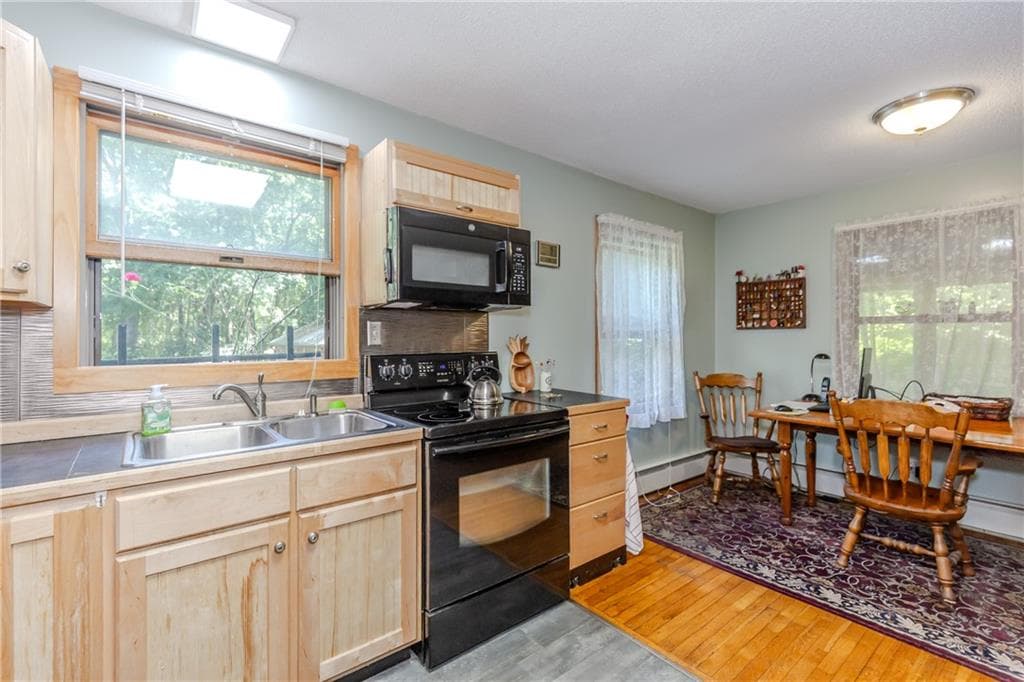 Single Family Residence at 3776 S County Trail, Richmond, photo 12 of 40