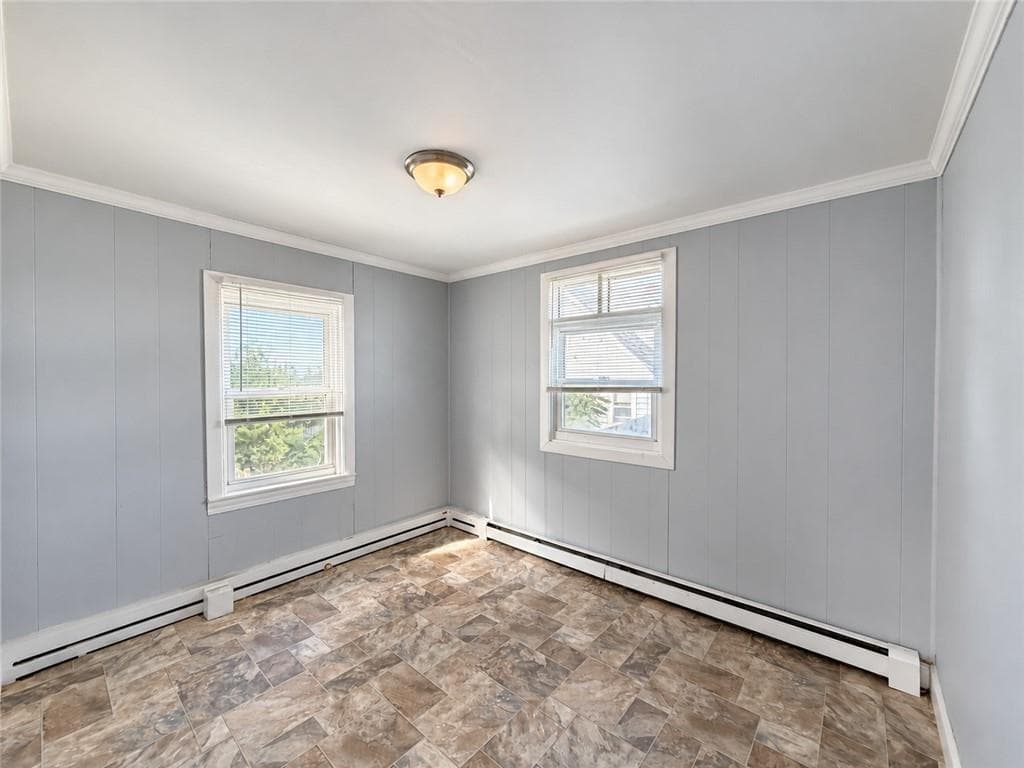 Multi Family at 84 Seamans Street, Providence, photo 6 of 17