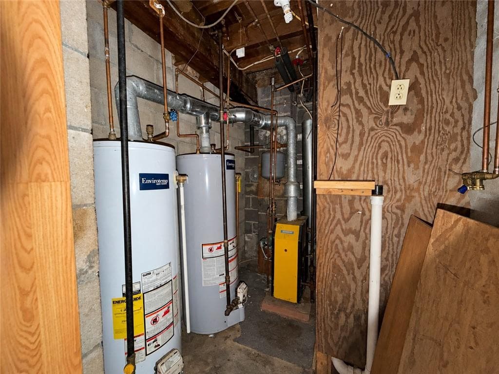 Multi Family at 84 Seamans Street, Providence, photo 16 of 17