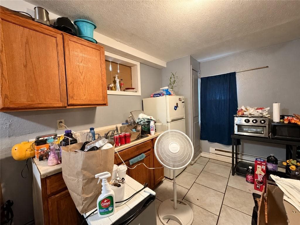 Multi Family at 84 Seamans Street, Providence, photo 12 of 17