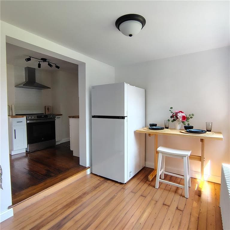 Single Family Residence at 51 Terrace Avenue, Warwick, photo 17 of 31