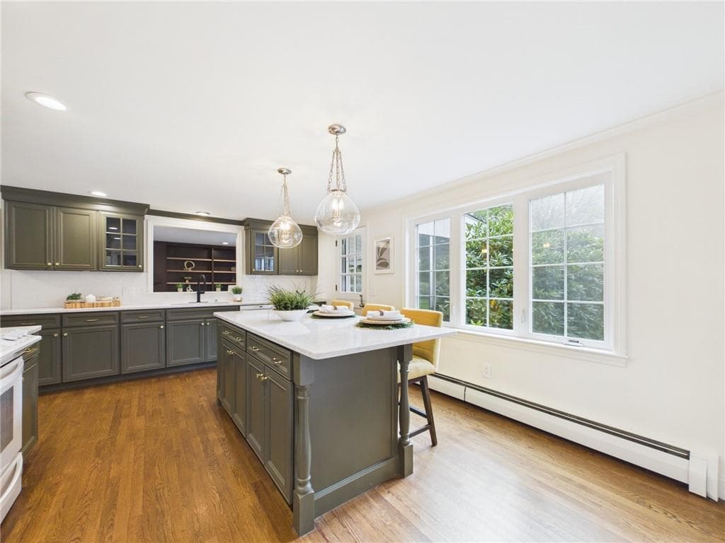 Single Family Residence at 12 Tall Pine Drive, East Greenwich, photo 18 of 48