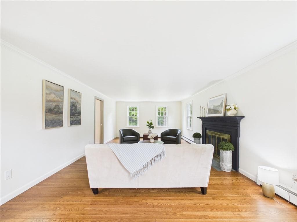 Single Family Residence at 12 Tall Pine Drive, East Greenwich, photo 11 of 48