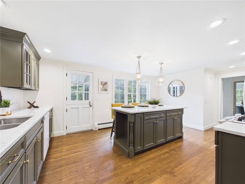 Single Family Residence at 12 Tall Pine Drive, East Greenwich, photo 21 of 48