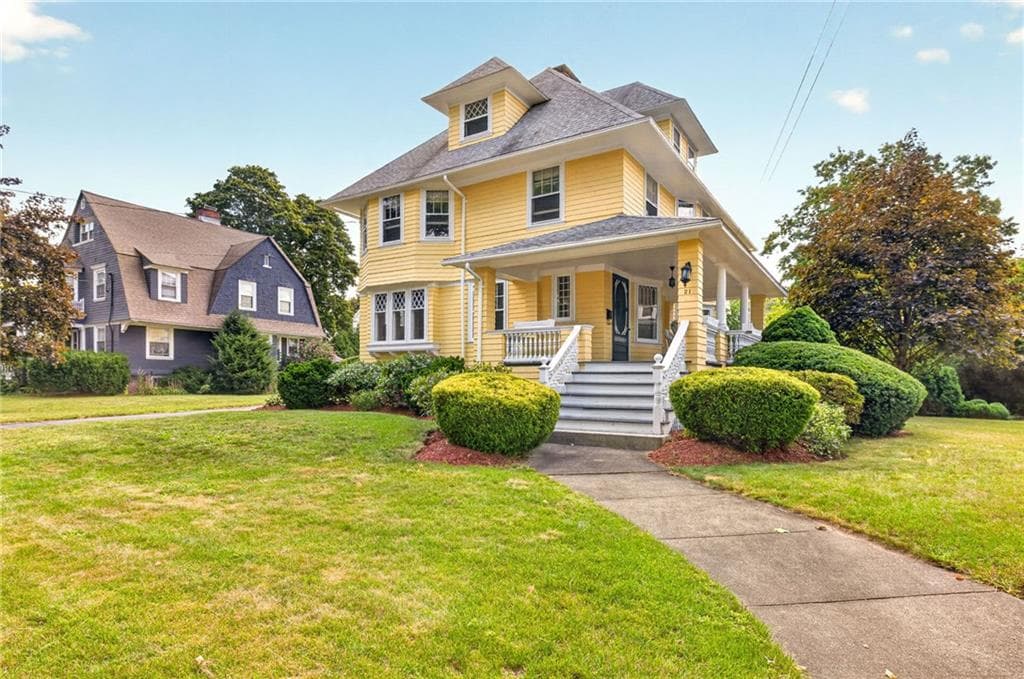Single Family Residence at 21 Grant Street, North Attleboro, photo 2 of 26