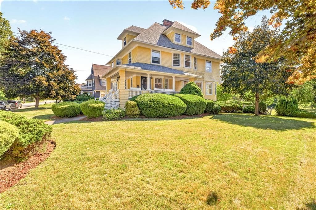 Single Family Residence at 21 Grant Street, North Attleboro, photo 5 of 26