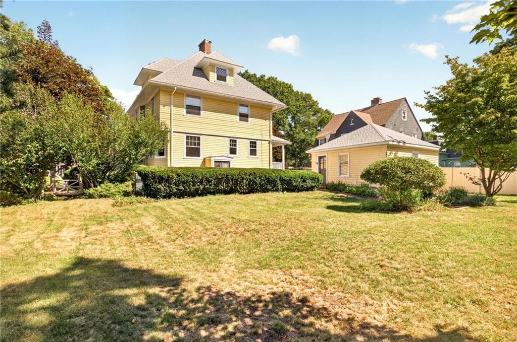 Single Family Residence at 21 Grant Street, North Attleboro, photo 4 of 26