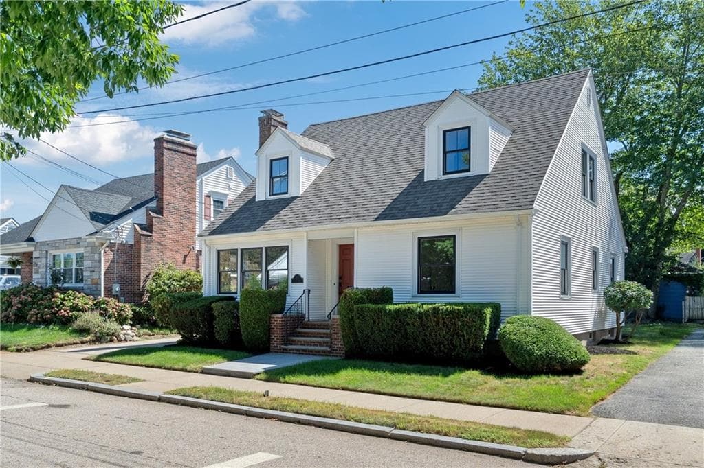 Single Family Residence at 72 Callan Street, Providence, photo 3 of 45