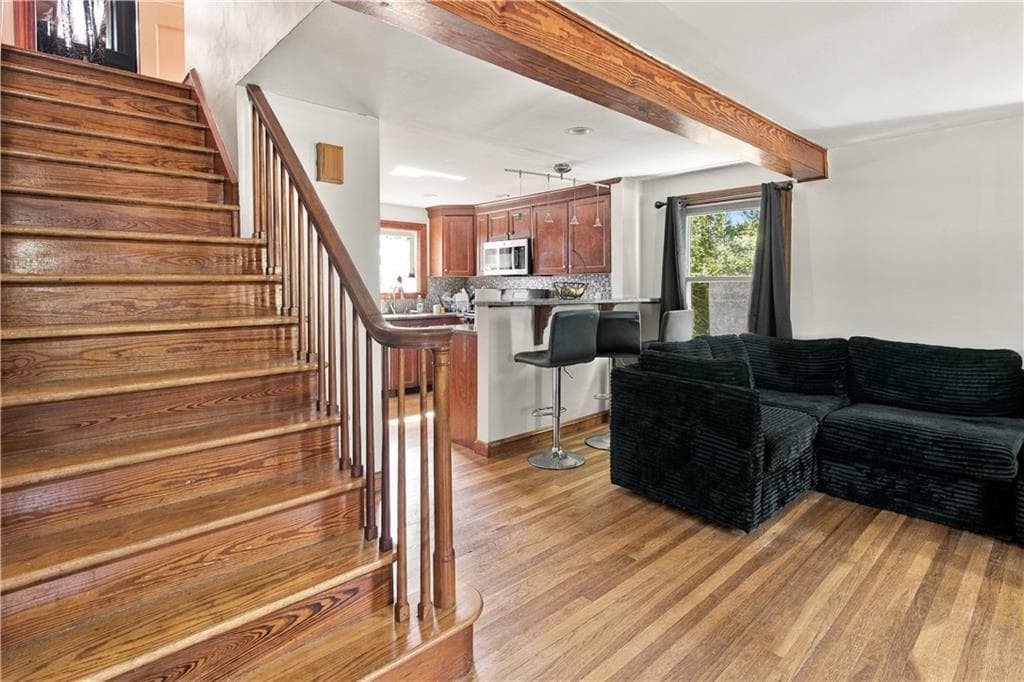 Single Family Residence at 11 Sayles Hill Rd Road, North Smithfield, photo 9 of 29