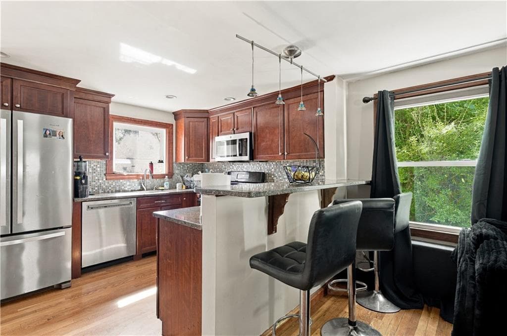 Single Family Residence at 11 Sayles Hill Rd Road, North Smithfield, photo 10 of 29