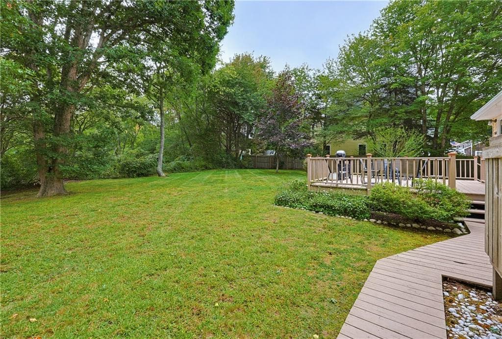Single Family Residence at 39 Tidewater Drive W, South Kingstown, photo 6 of 33