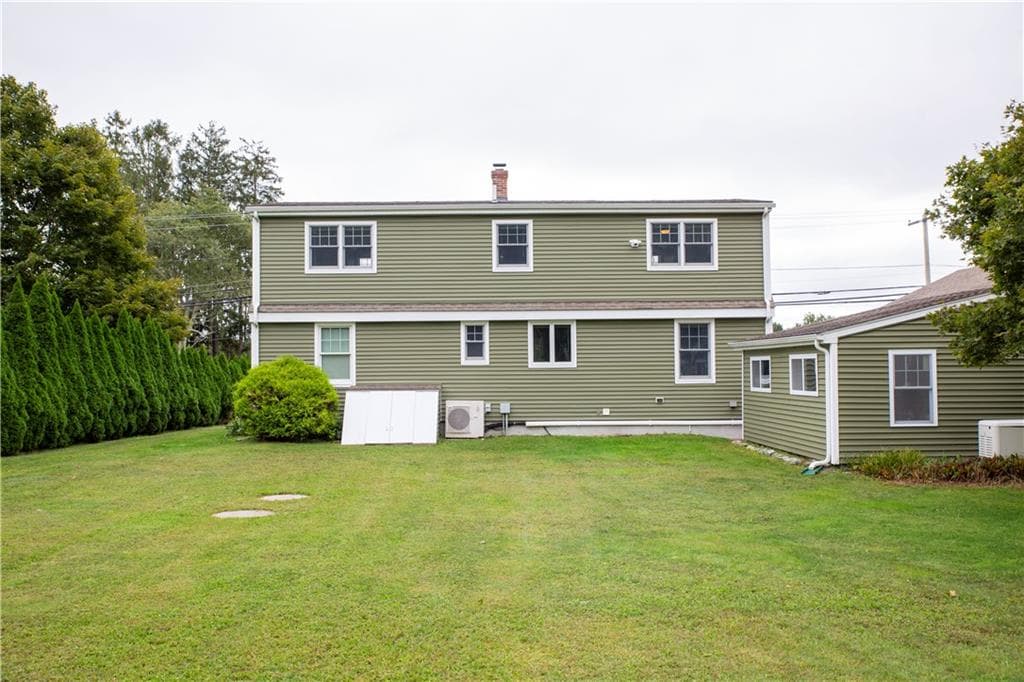 Single Family Residence at 181 Main Street, Hopkinton, photo 7 of 34