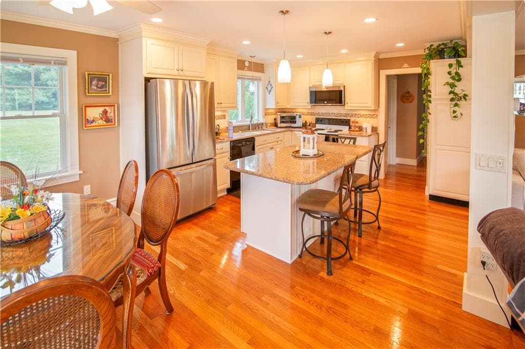 Single Family Residence at 181 Main Street, Hopkinton, photo 9 of 34