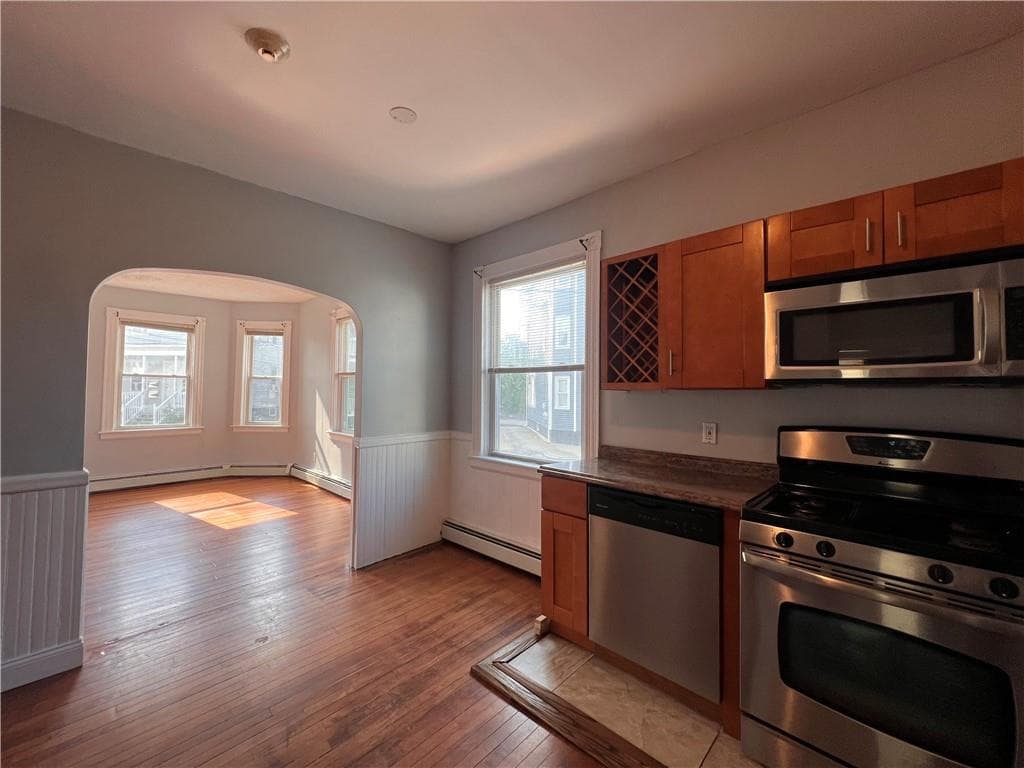 Commercial at 94 Ridge Street, Providence, photo 17 of 26