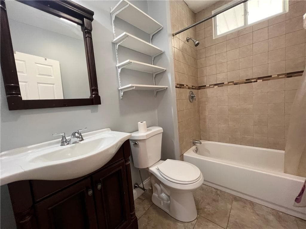 Commercial at 94 Ridge Street, Providence, photo 15 of 26
