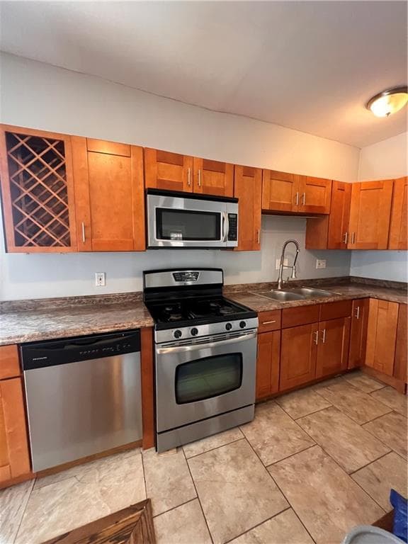 Commercial at 94 Ridge Street, Providence, photo 19 of 26