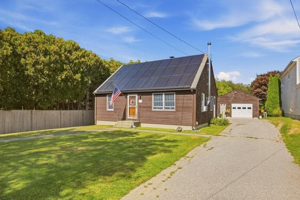 Single Family Residence at 165 Mill Lane, Portsmouth, photo 43 of 45