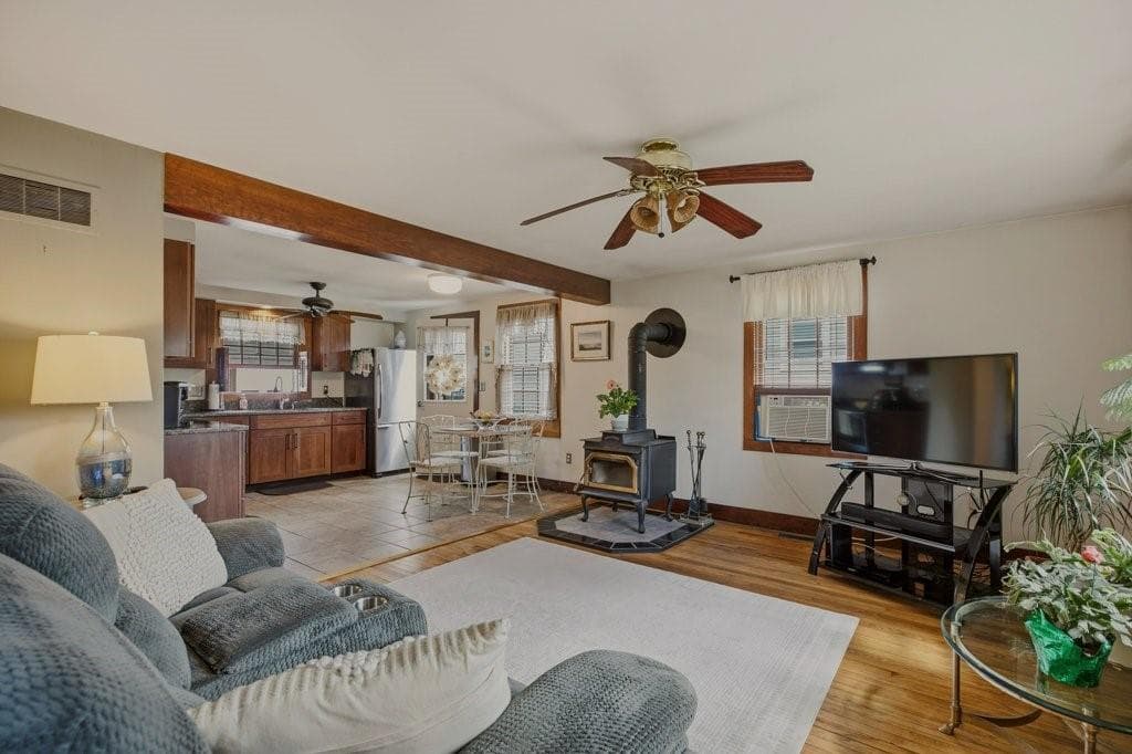 Single Family Residence at 165 Mill Lane, Portsmouth, photo 3 of 45