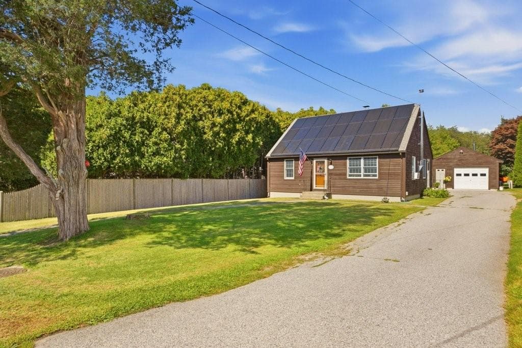 Single Family Residence at 165 Mill Lane, Portsmouth, photo 44 of 45
